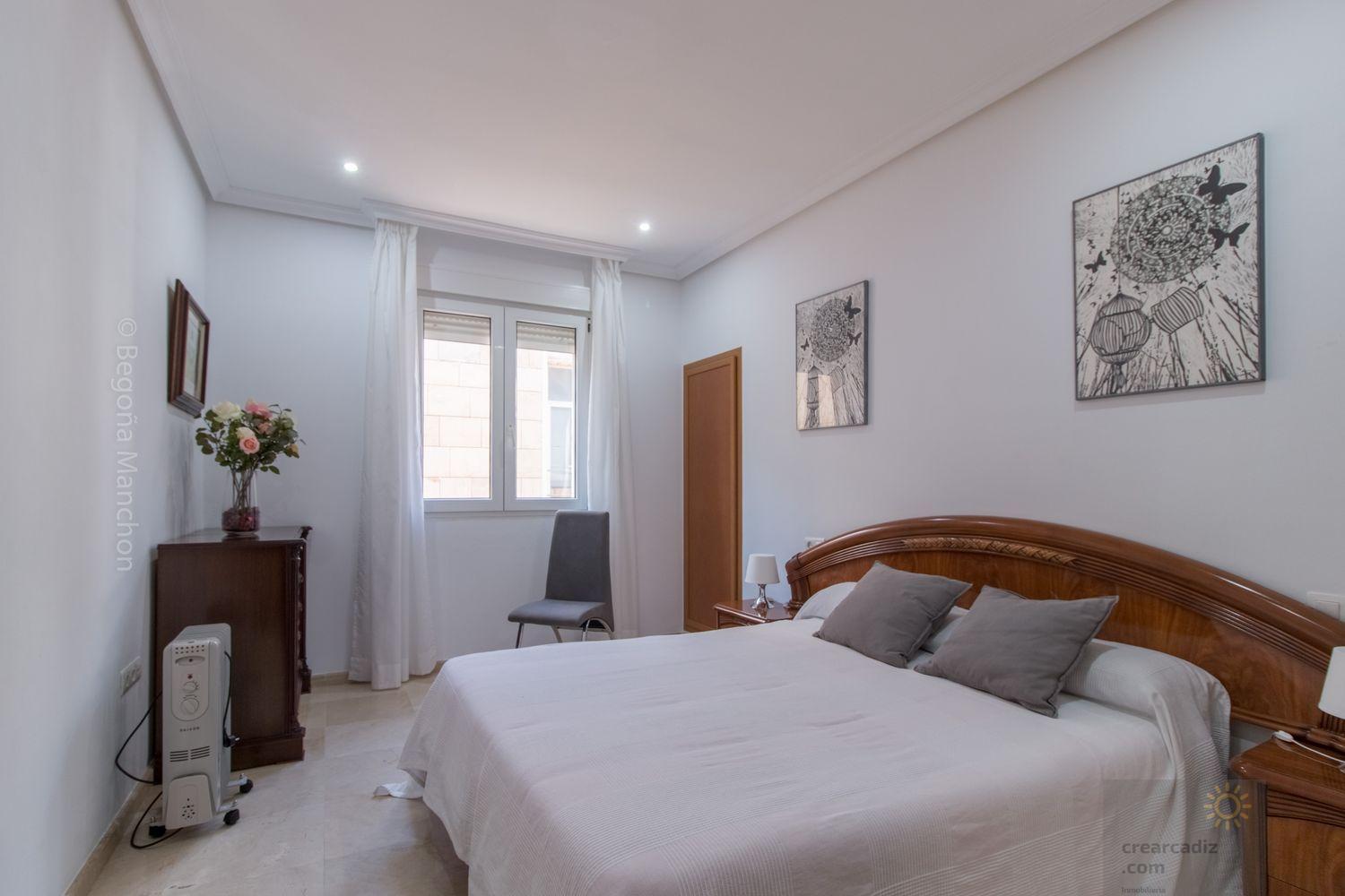 For sale of flat in Cádiz