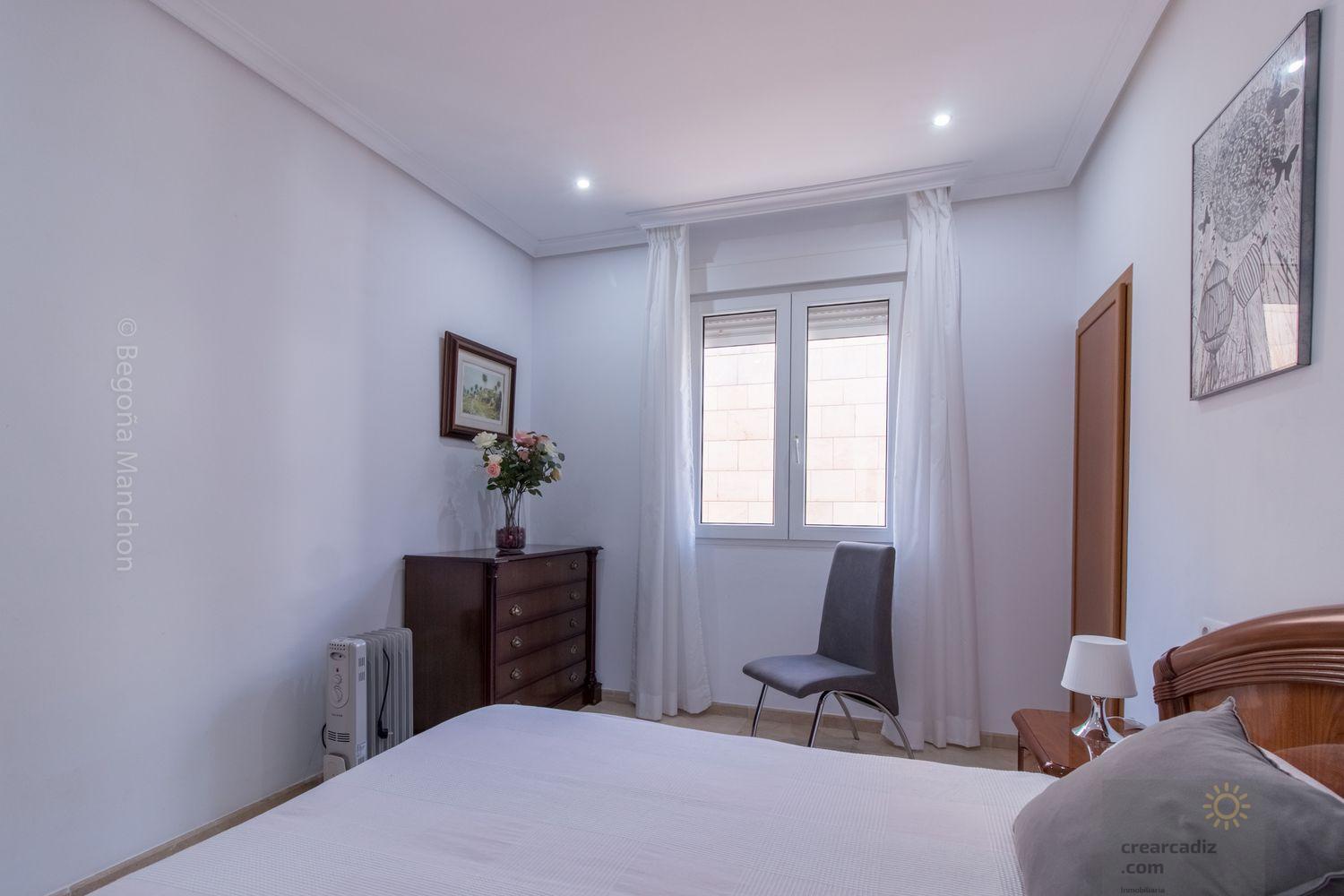 For sale of flat in Cádiz