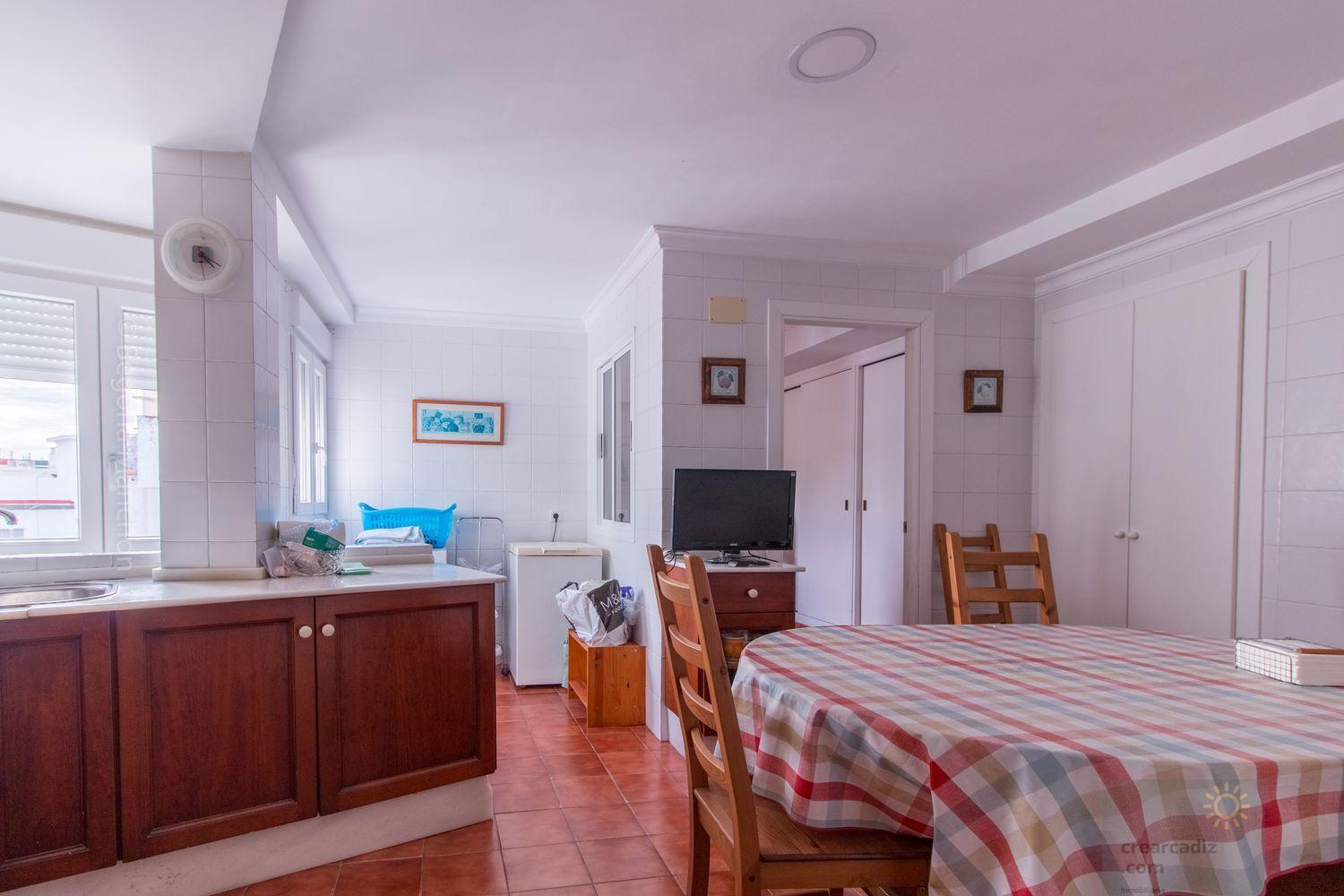 For sale of flat in Cádiz