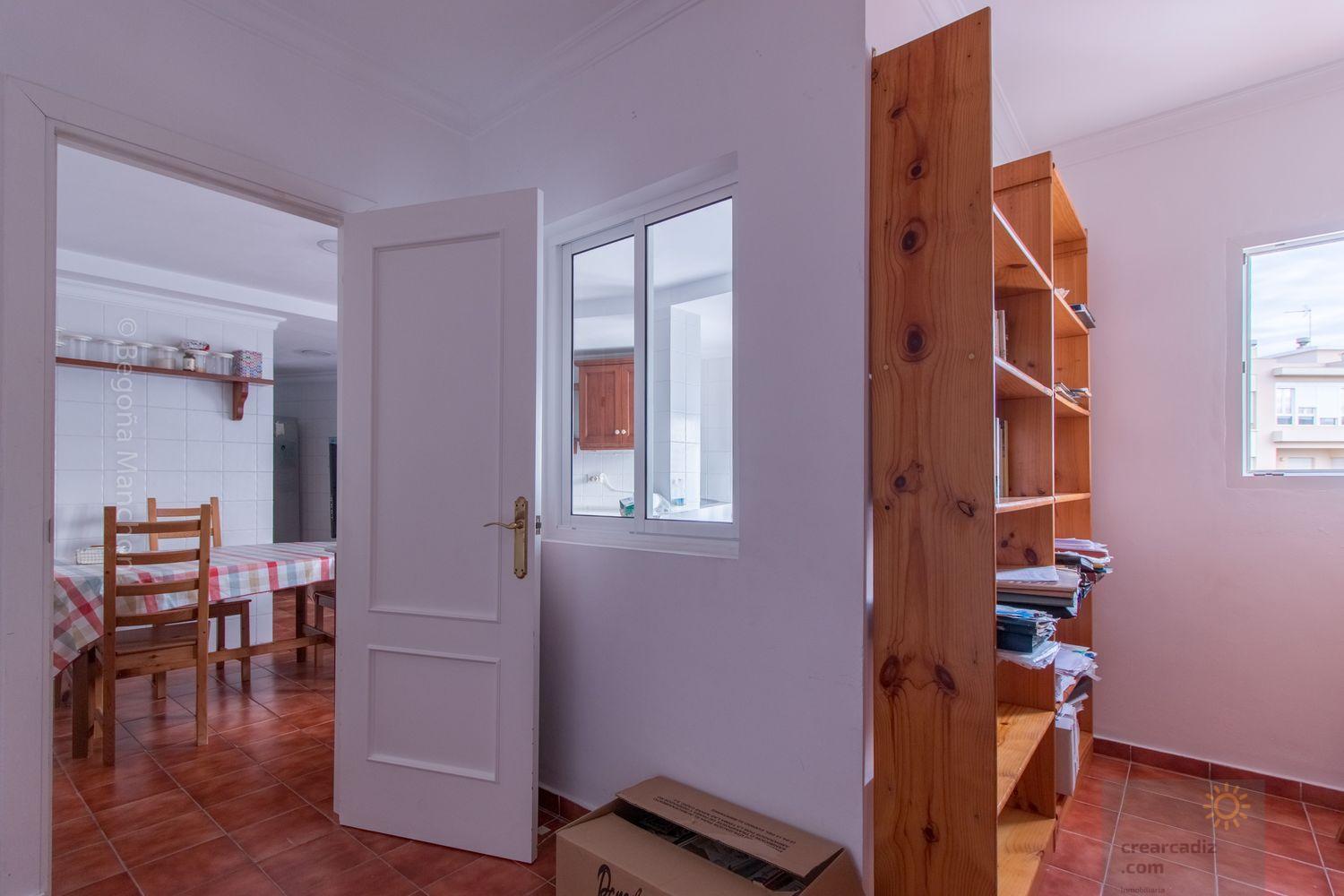 For sale of flat in Cádiz