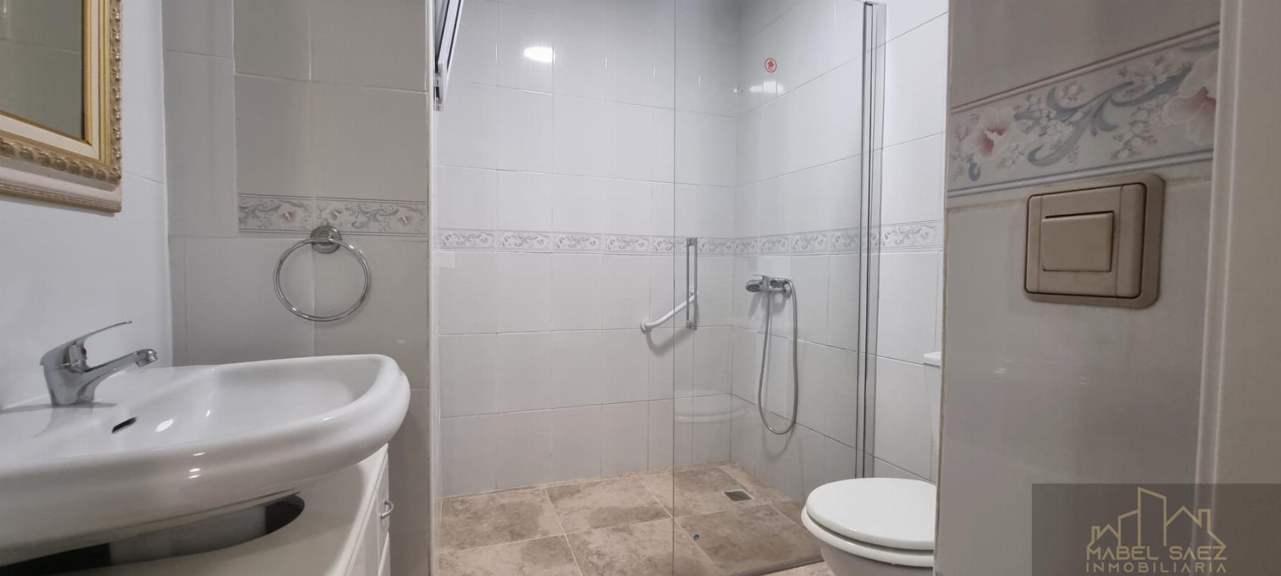 For rent of ground floor in Mérida