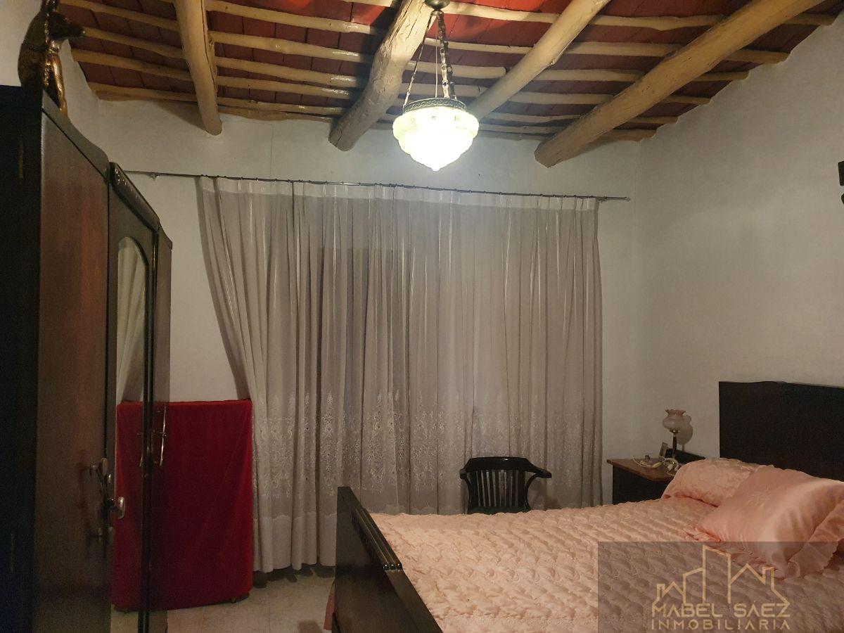 For sale of house in Malcocinado