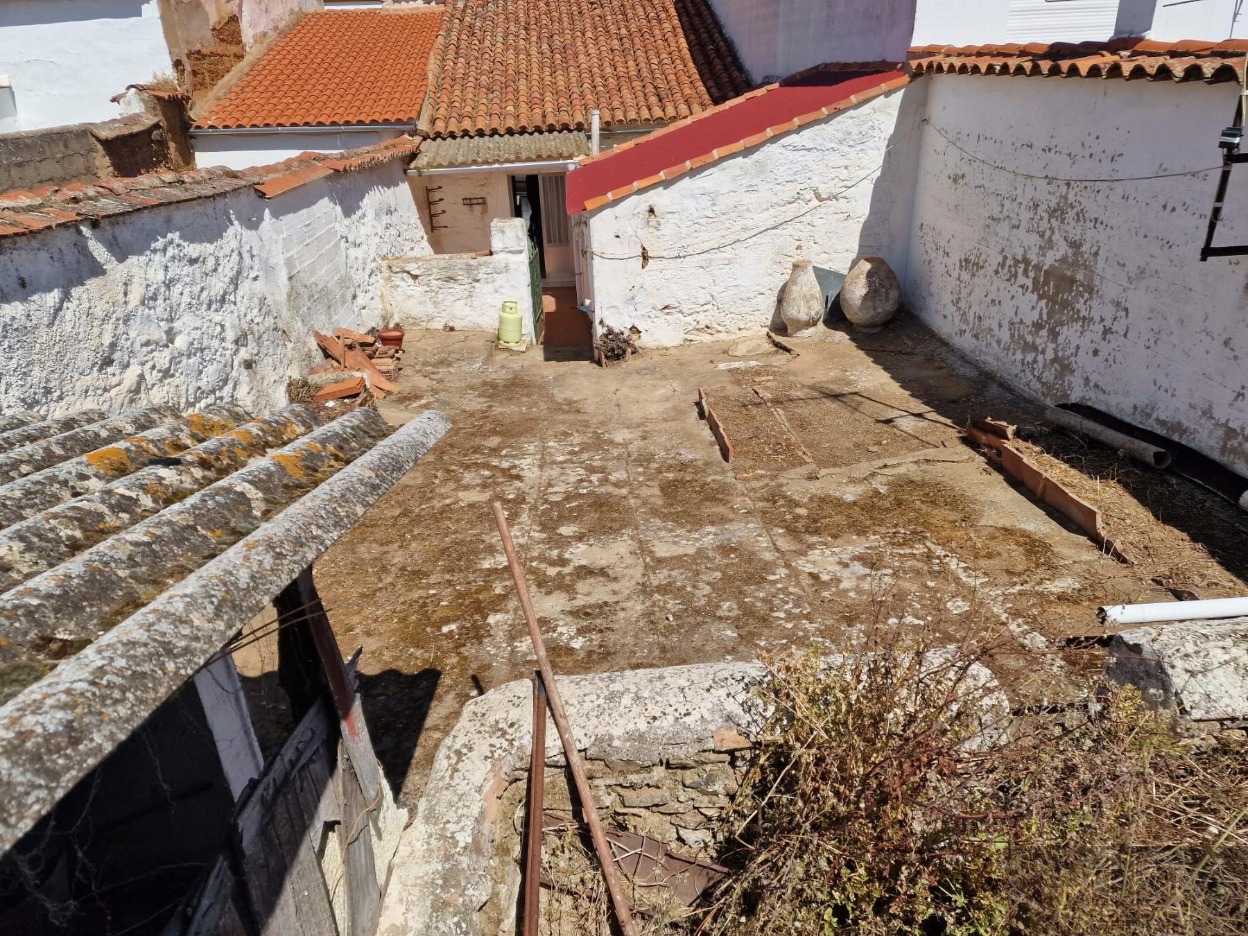 For sale of house in Malcocinado
