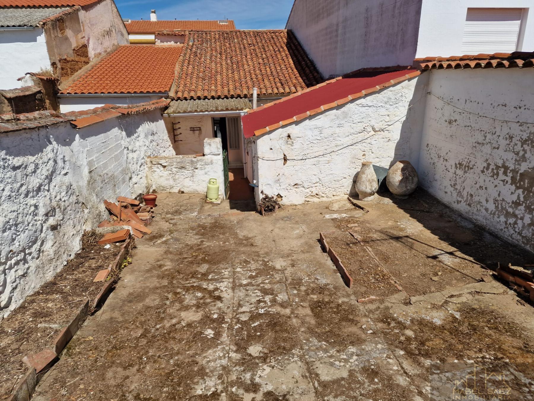 For sale of house in Malcocinado