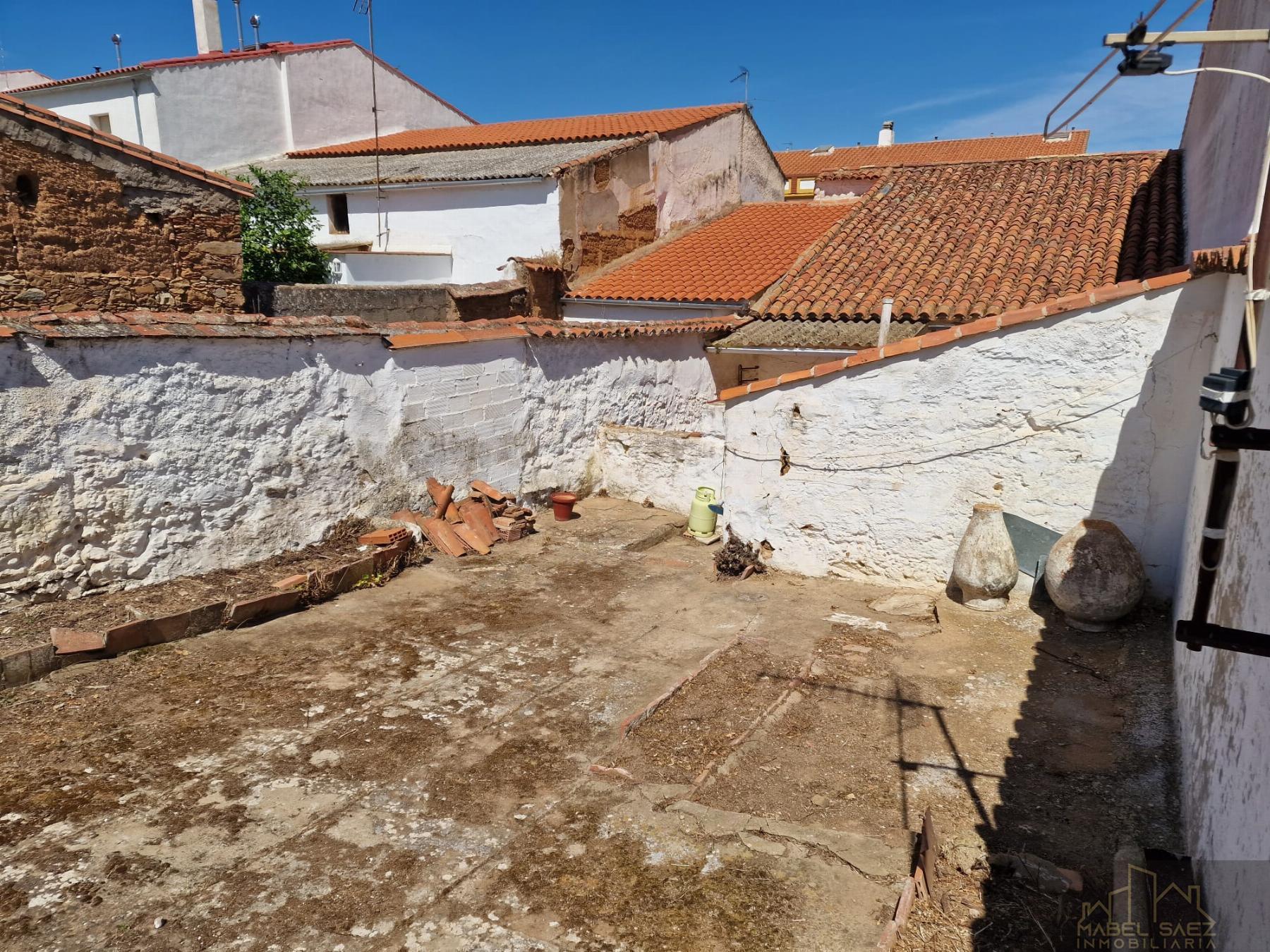 For sale of house in Malcocinado
