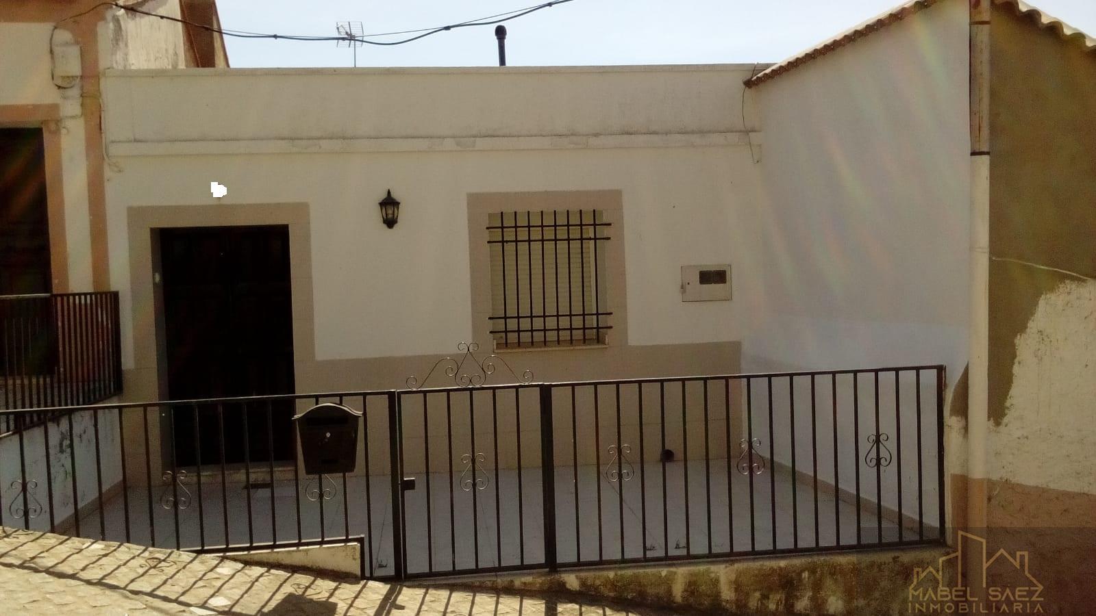 For sale of house in Alange