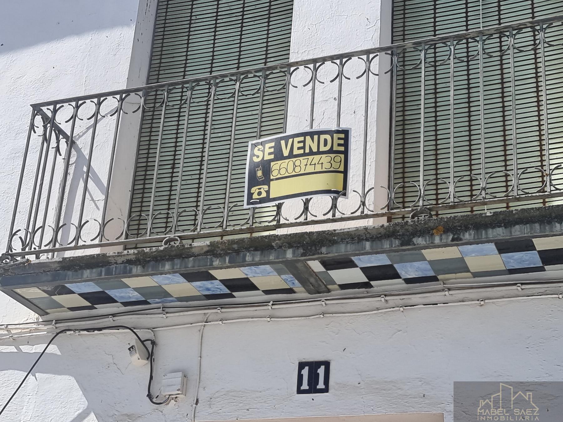For sale of commercial in Malcocinado
