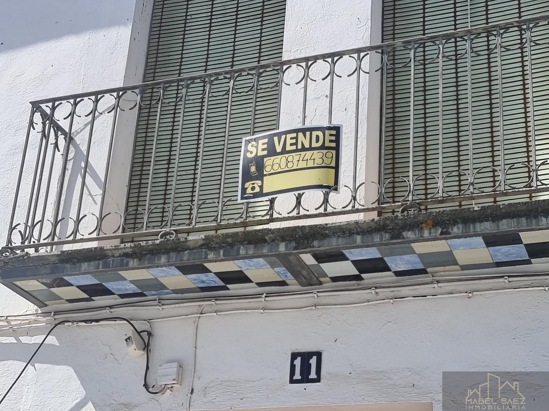 For sale of commercial in Malcocinado