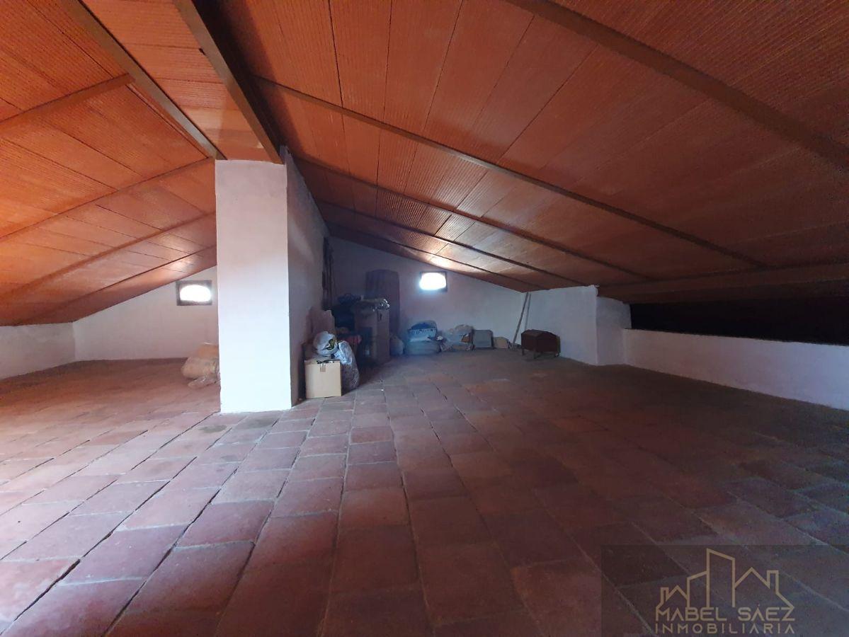 For sale of house in Malcocinado