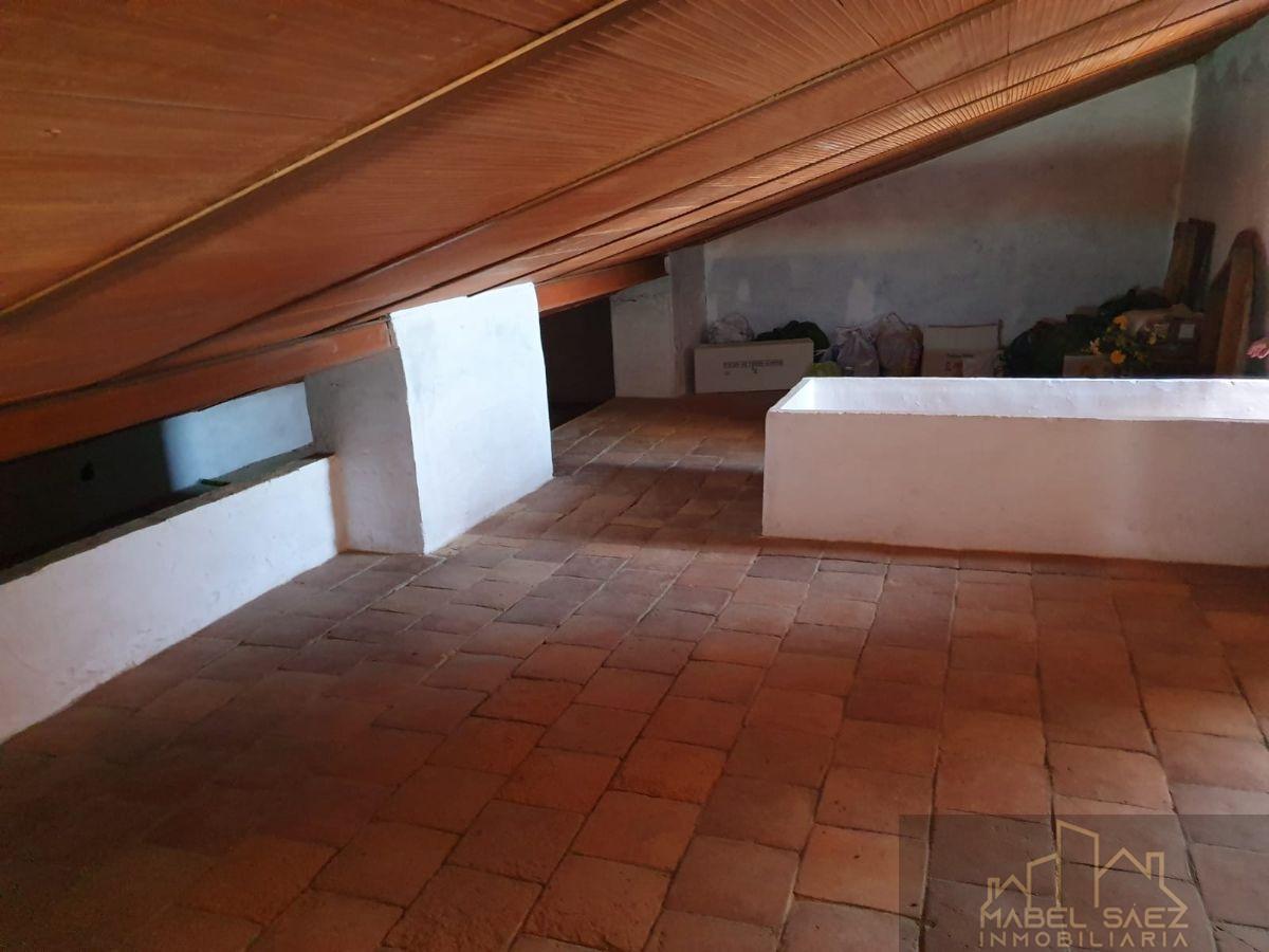 For sale of house in Malcocinado