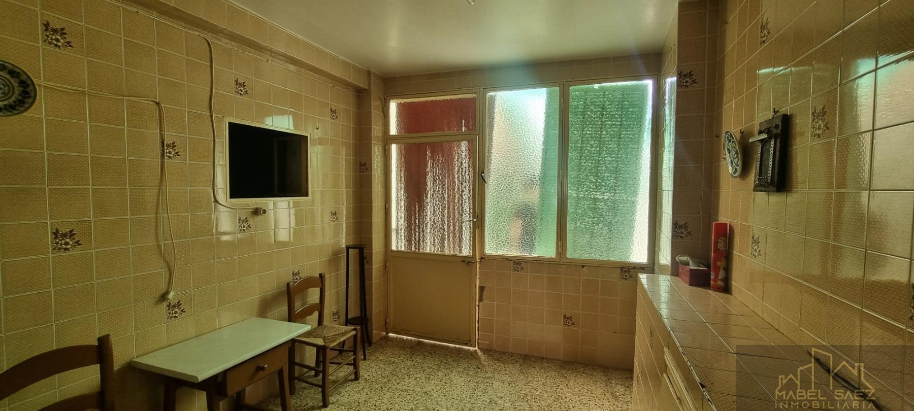 For sale of house in Mirandilla