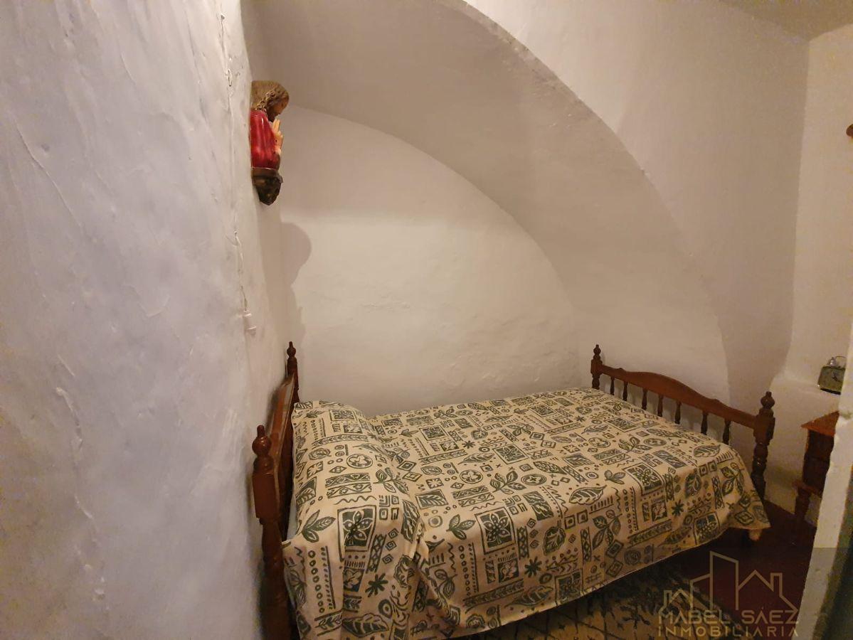 For sale of house in Malcocinado