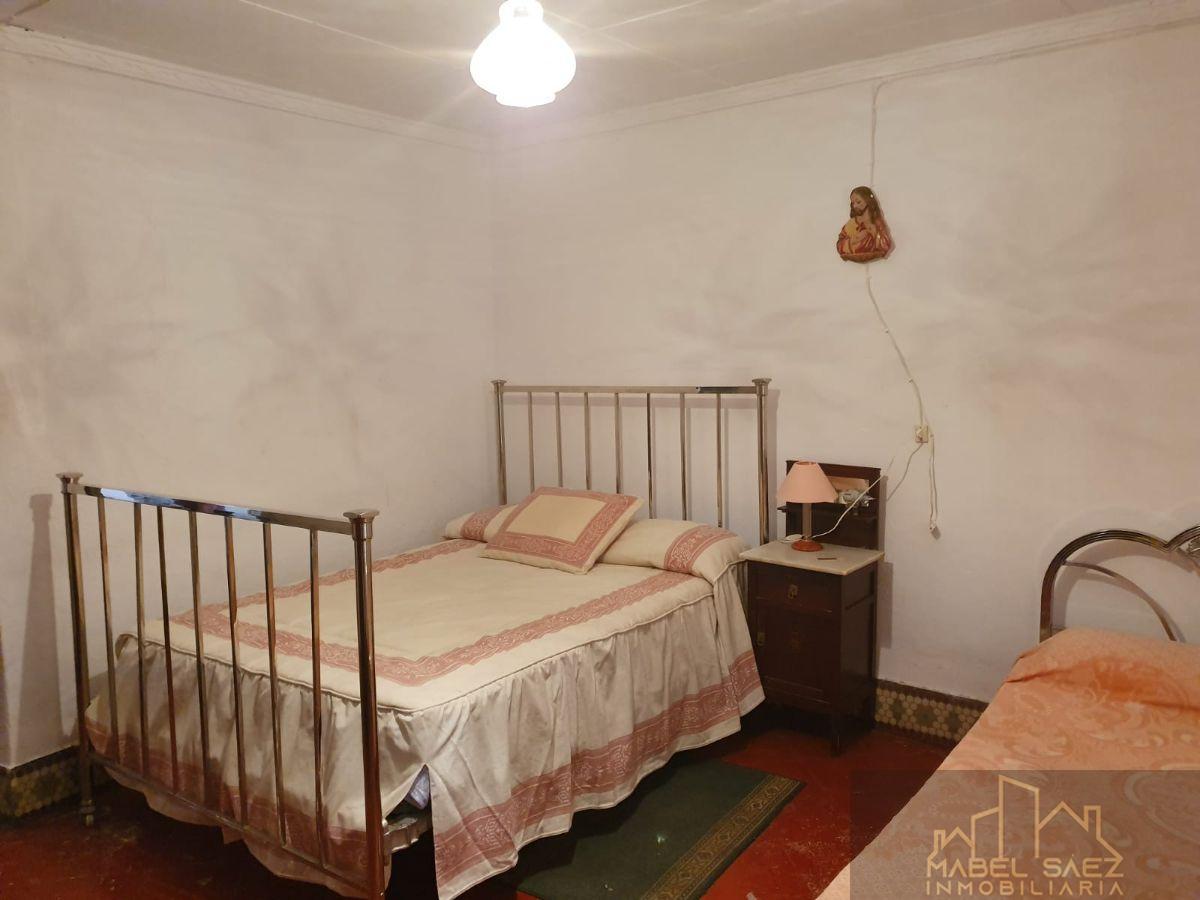 For sale of house in Malcocinado