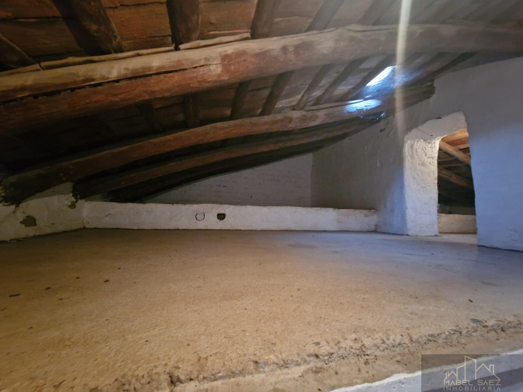 For sale of house in Malcocinado