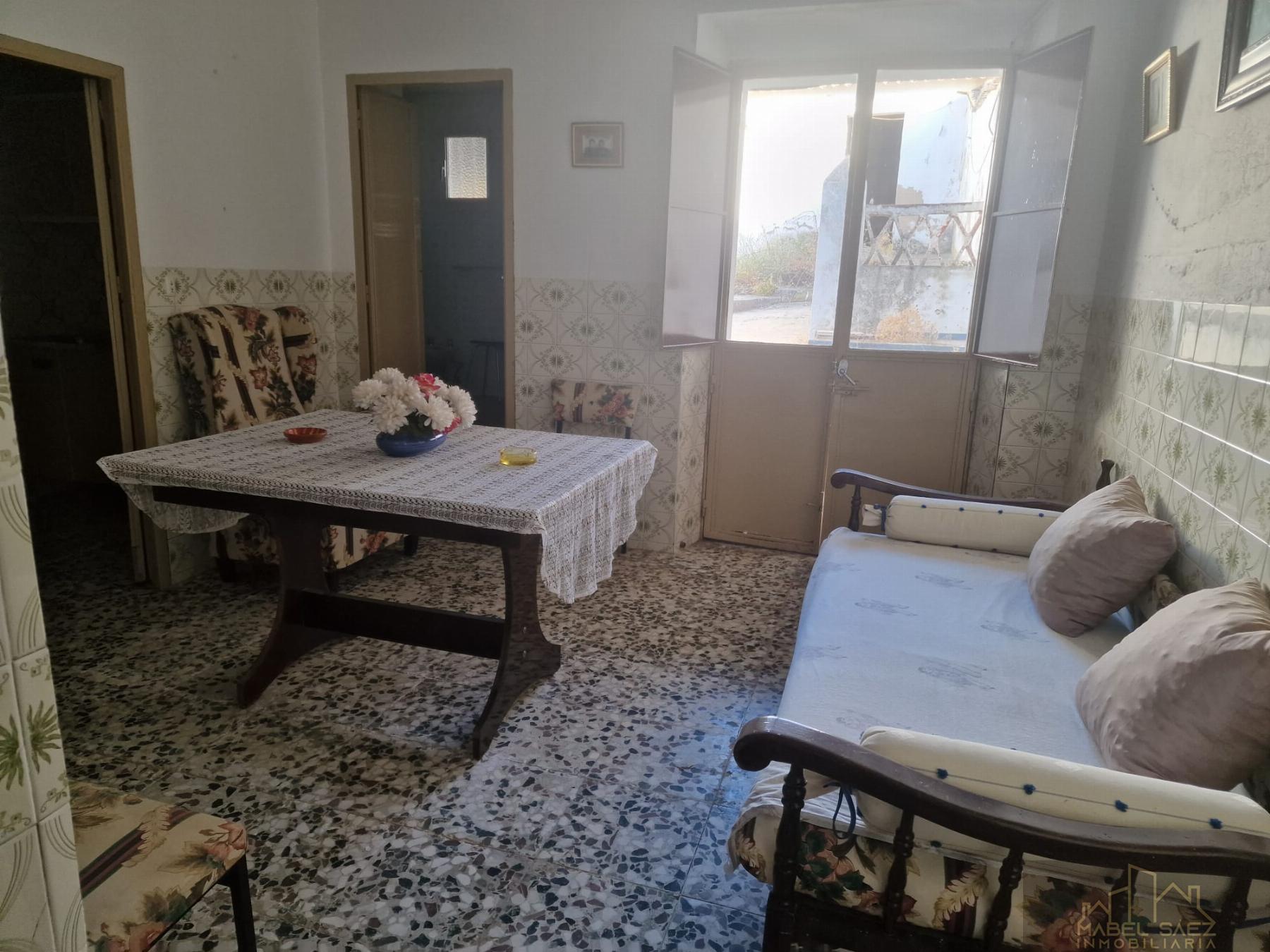 For sale of house in Malcocinado