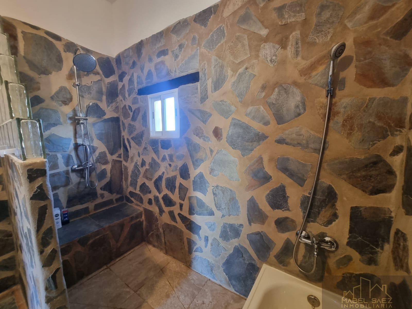 For sale of rural property in Mirandilla