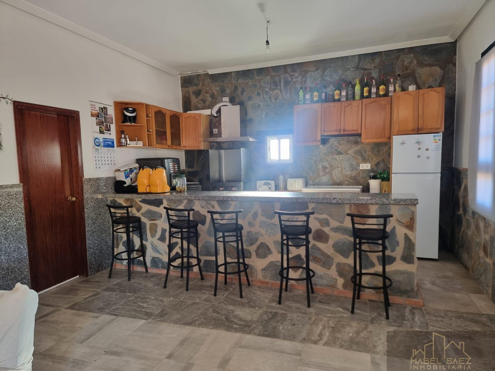 For sale of rural property in Mirandilla
