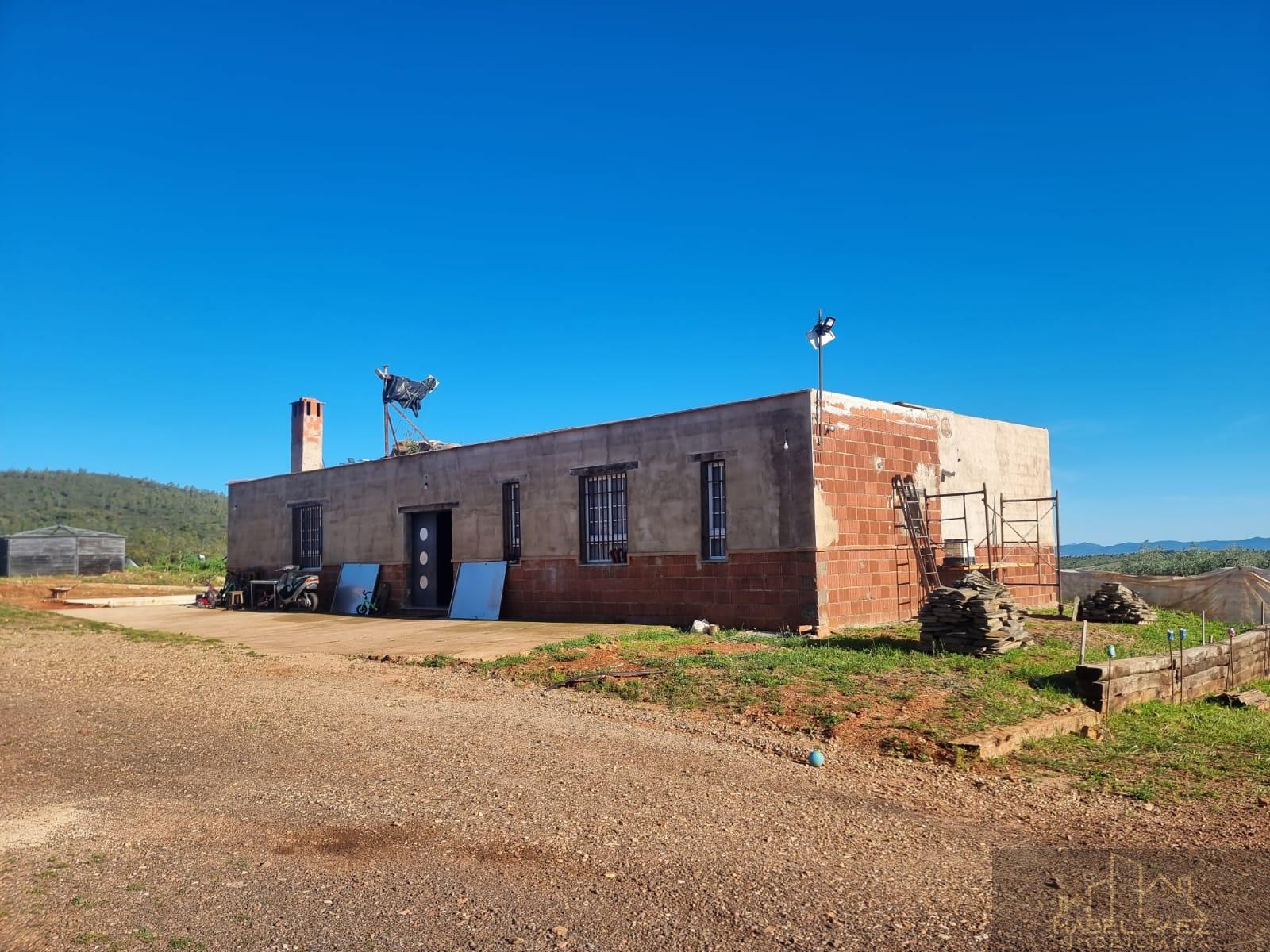 For sale of rural property in Mirandilla