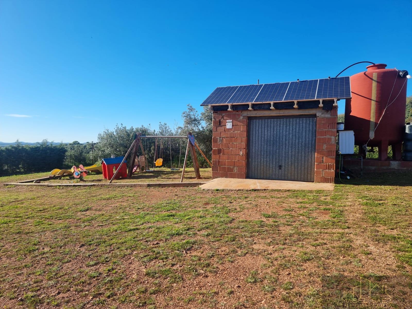 For sale of rural property in Mirandilla