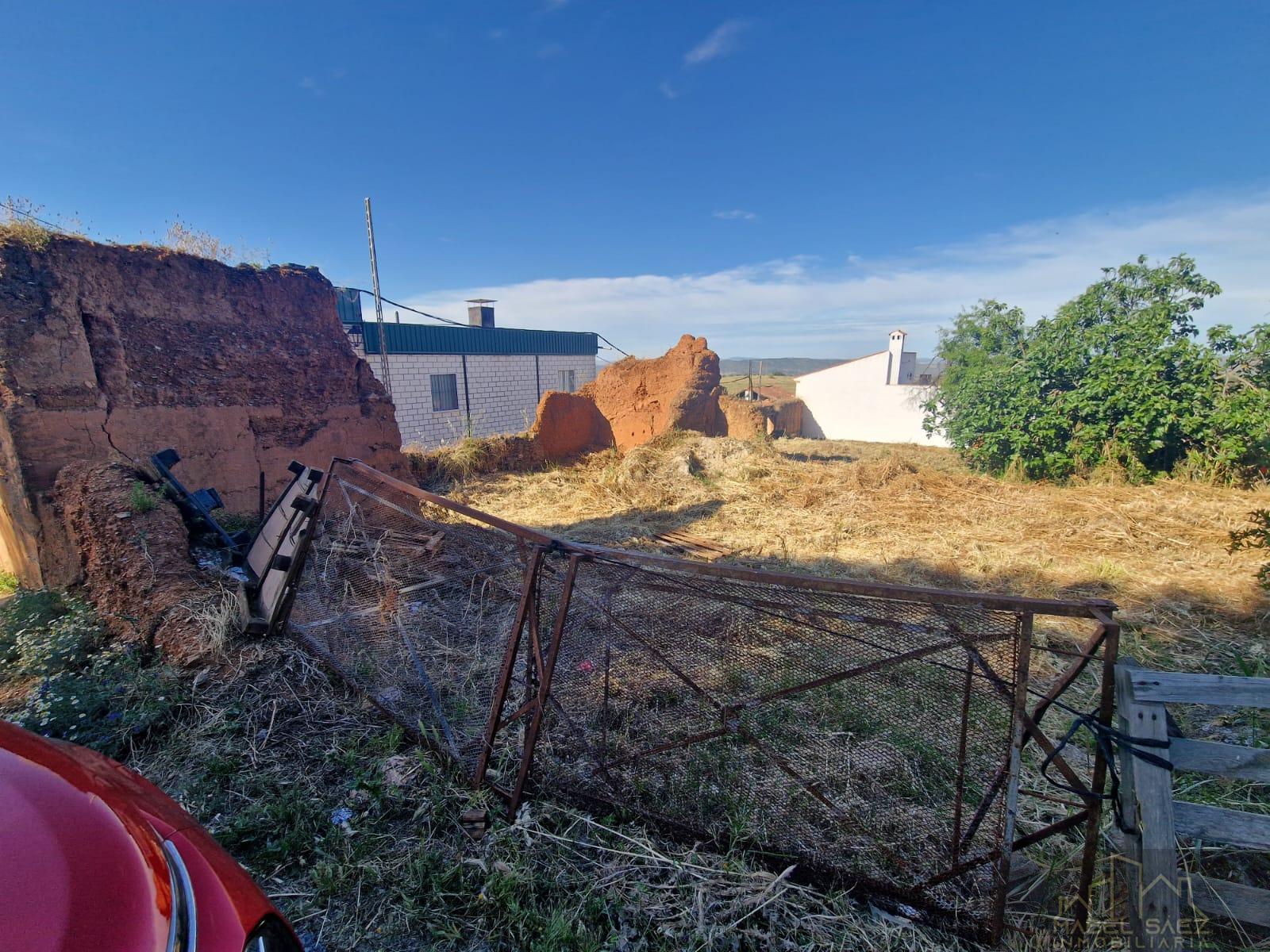 For sale of land in Malcocinado