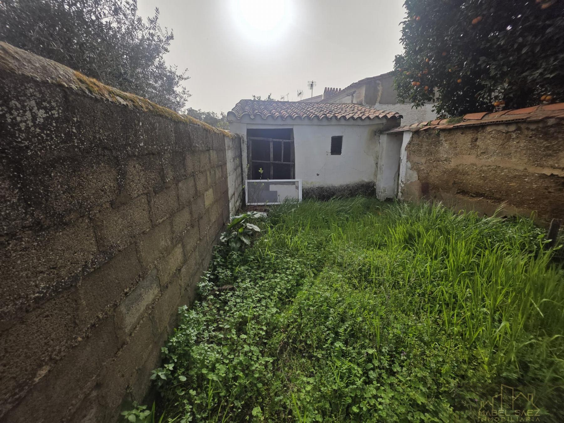 For sale of house in Malcocinado