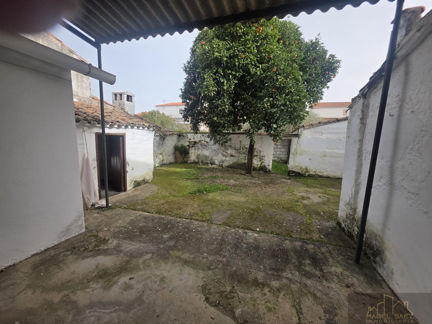 For sale of house in Malcocinado