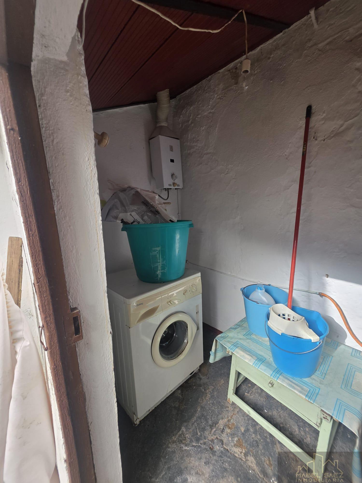 For sale of house in Malcocinado