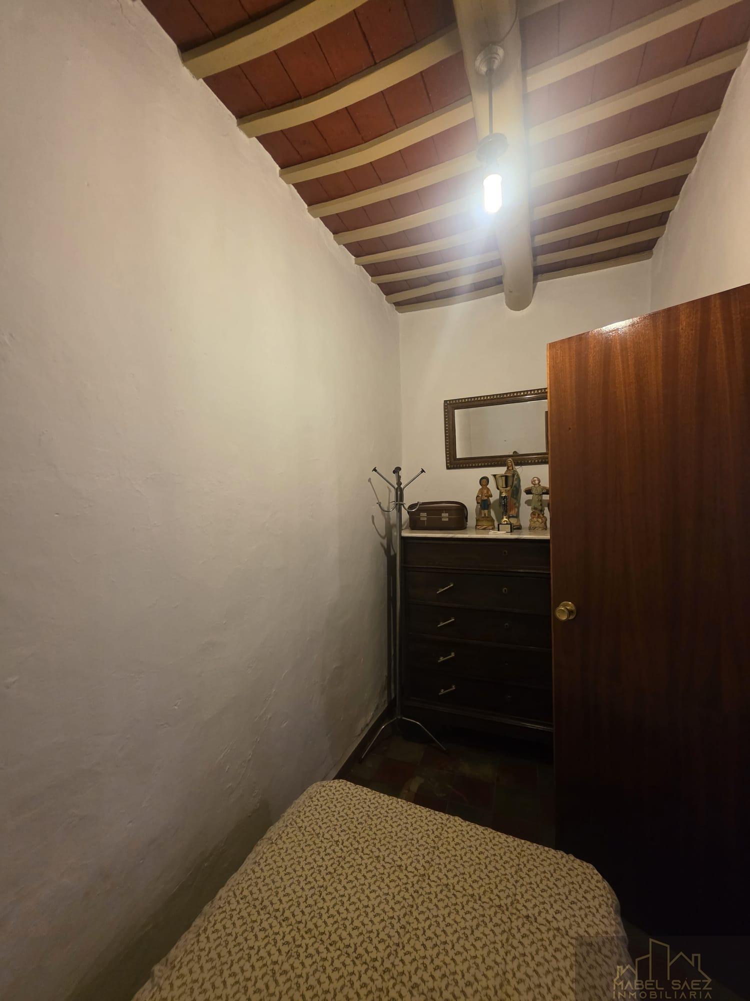 For sale of house in Malcocinado