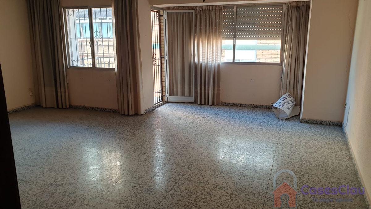 For sale of flat in Castellón