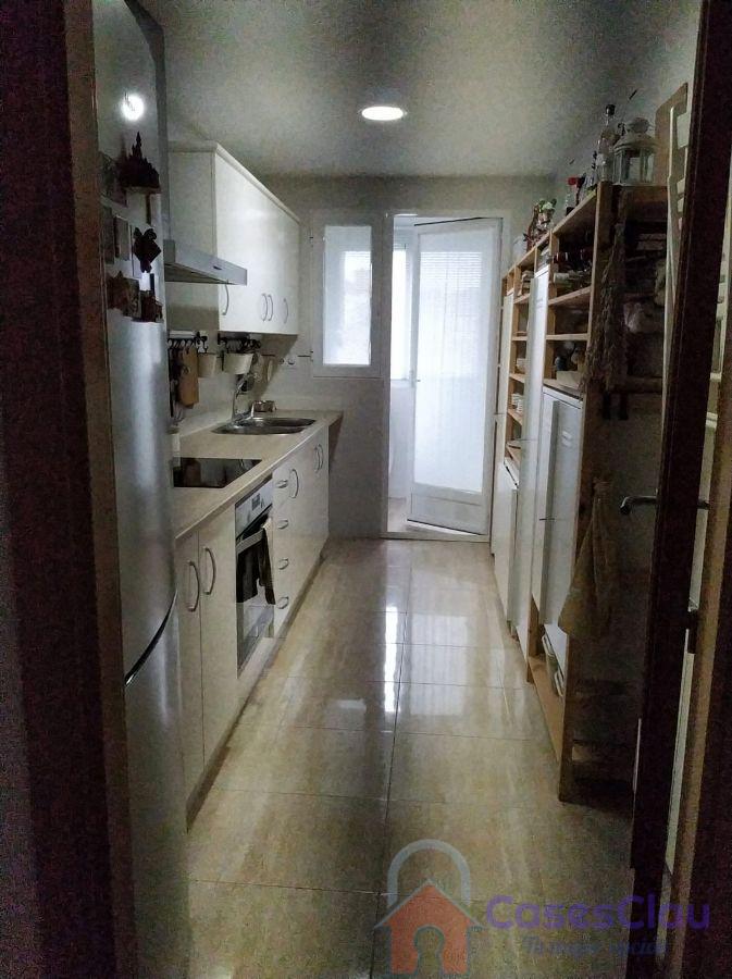 For sale of flat in Cabanes