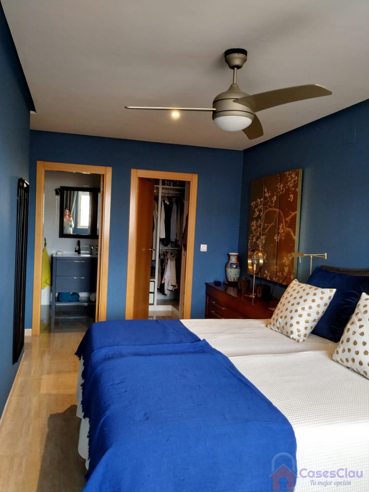 For sale of flat in Cabanes