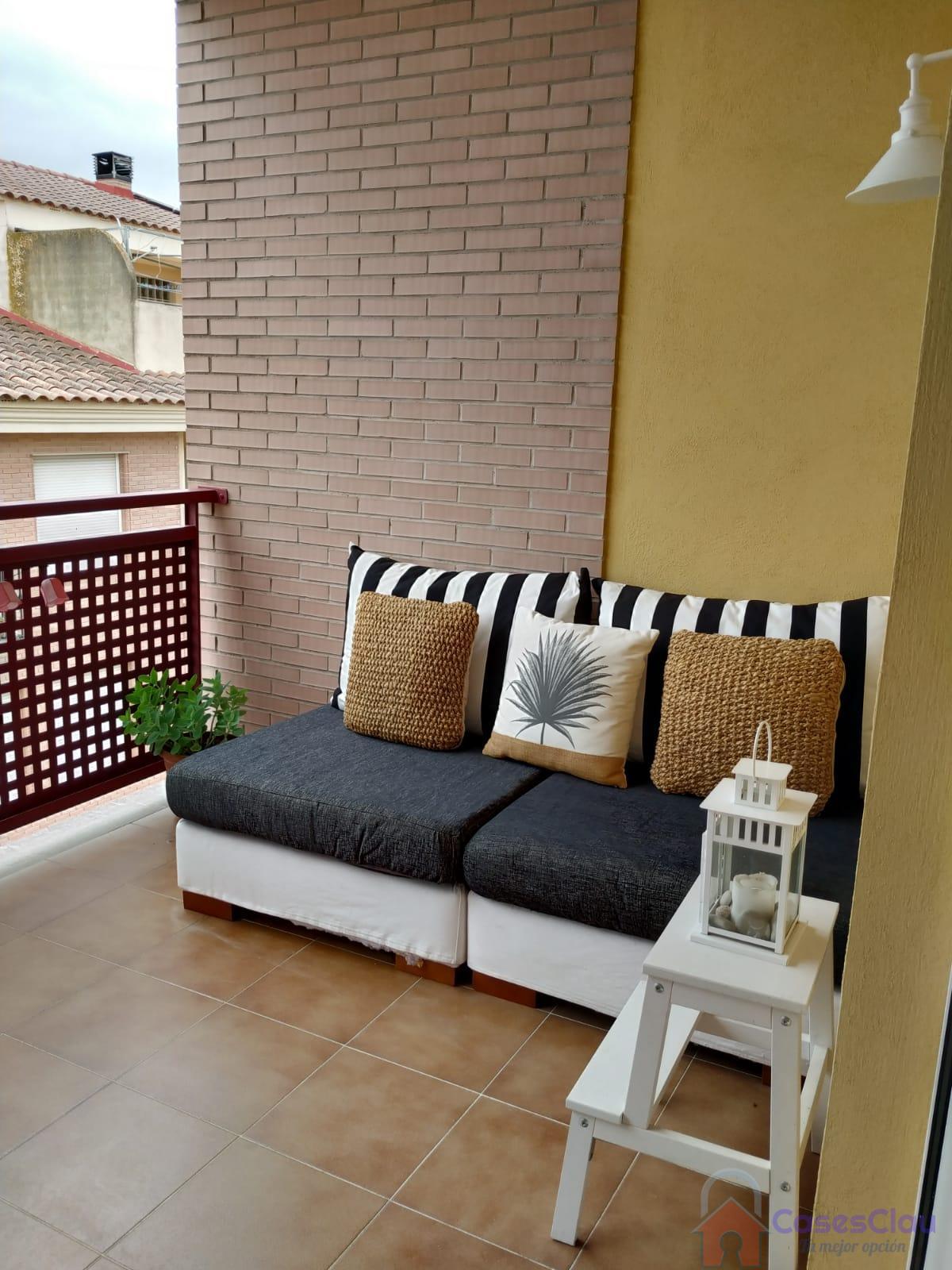 For sale of flat in Cabanes