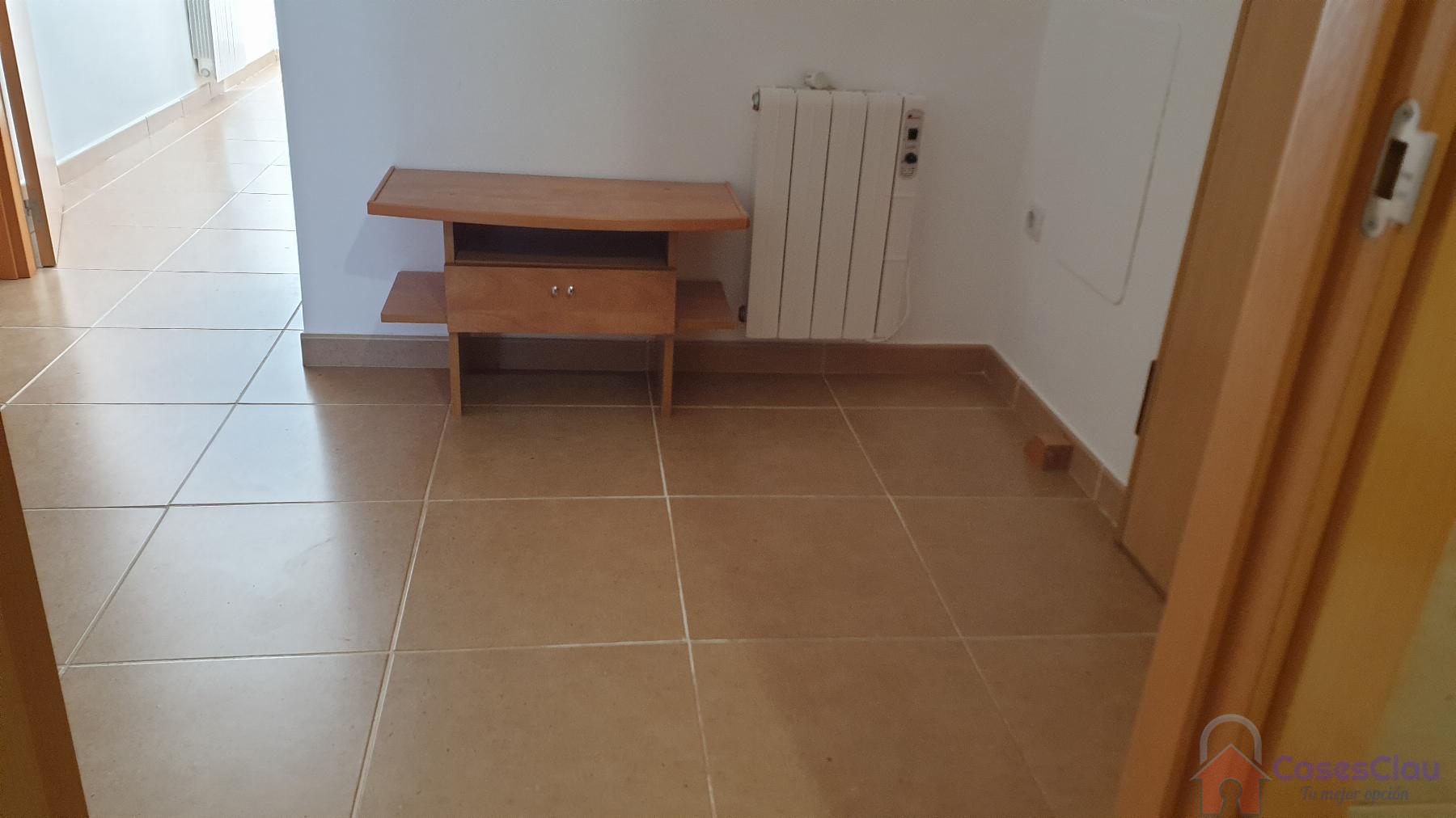 For sale of flat in Cabanes