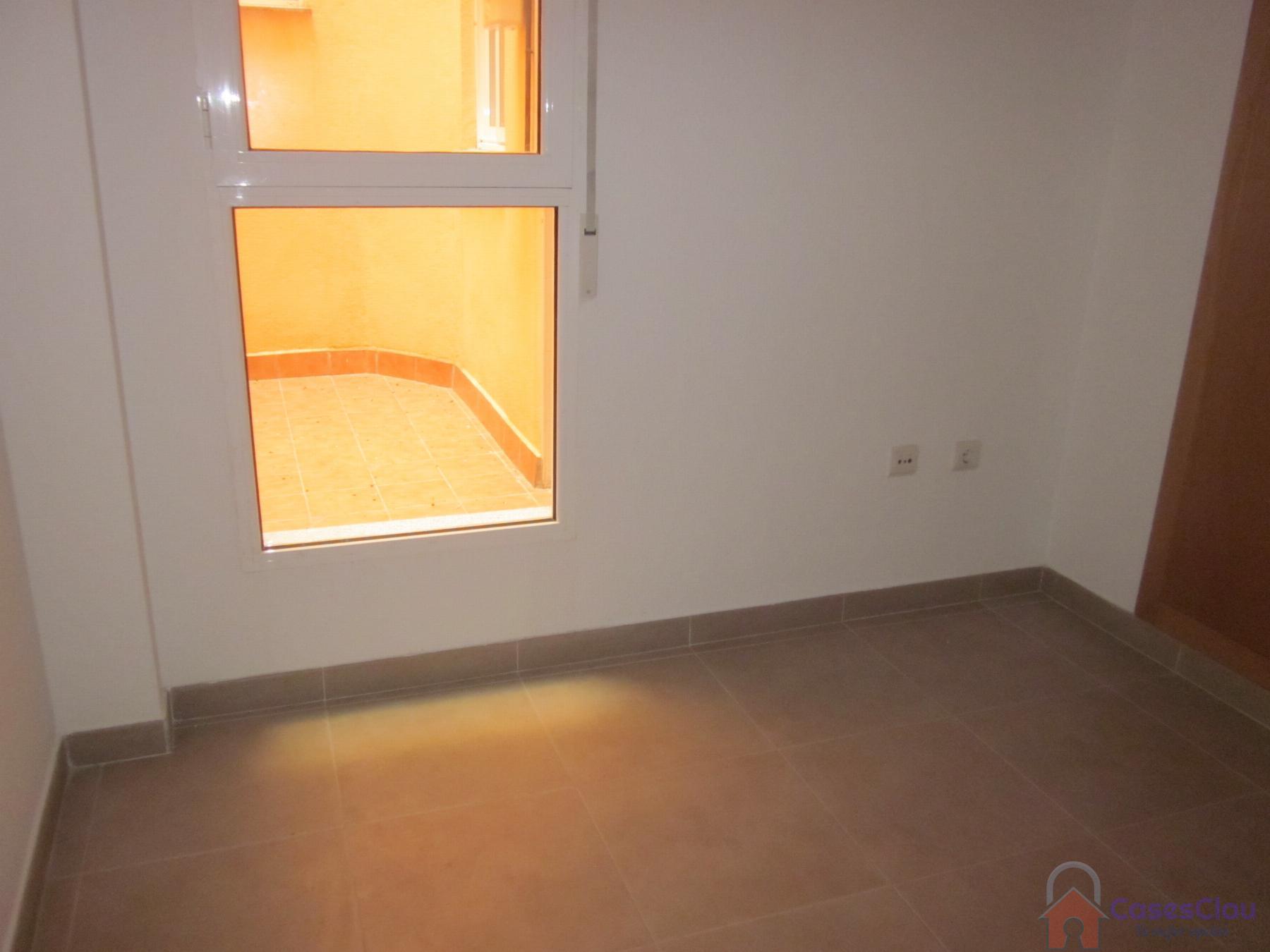 For sale of flat in Cabanes