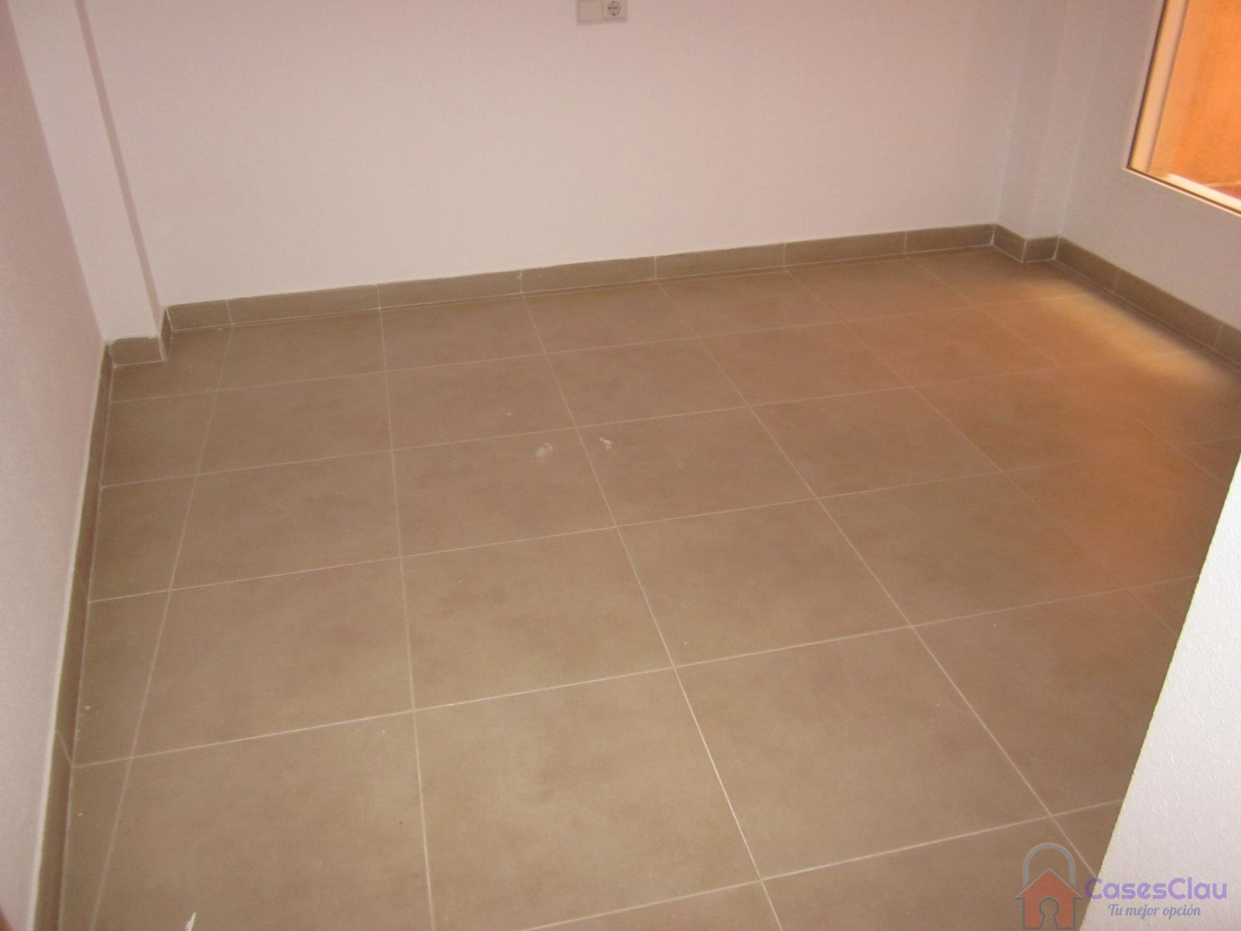 For sale of flat in Cabanes