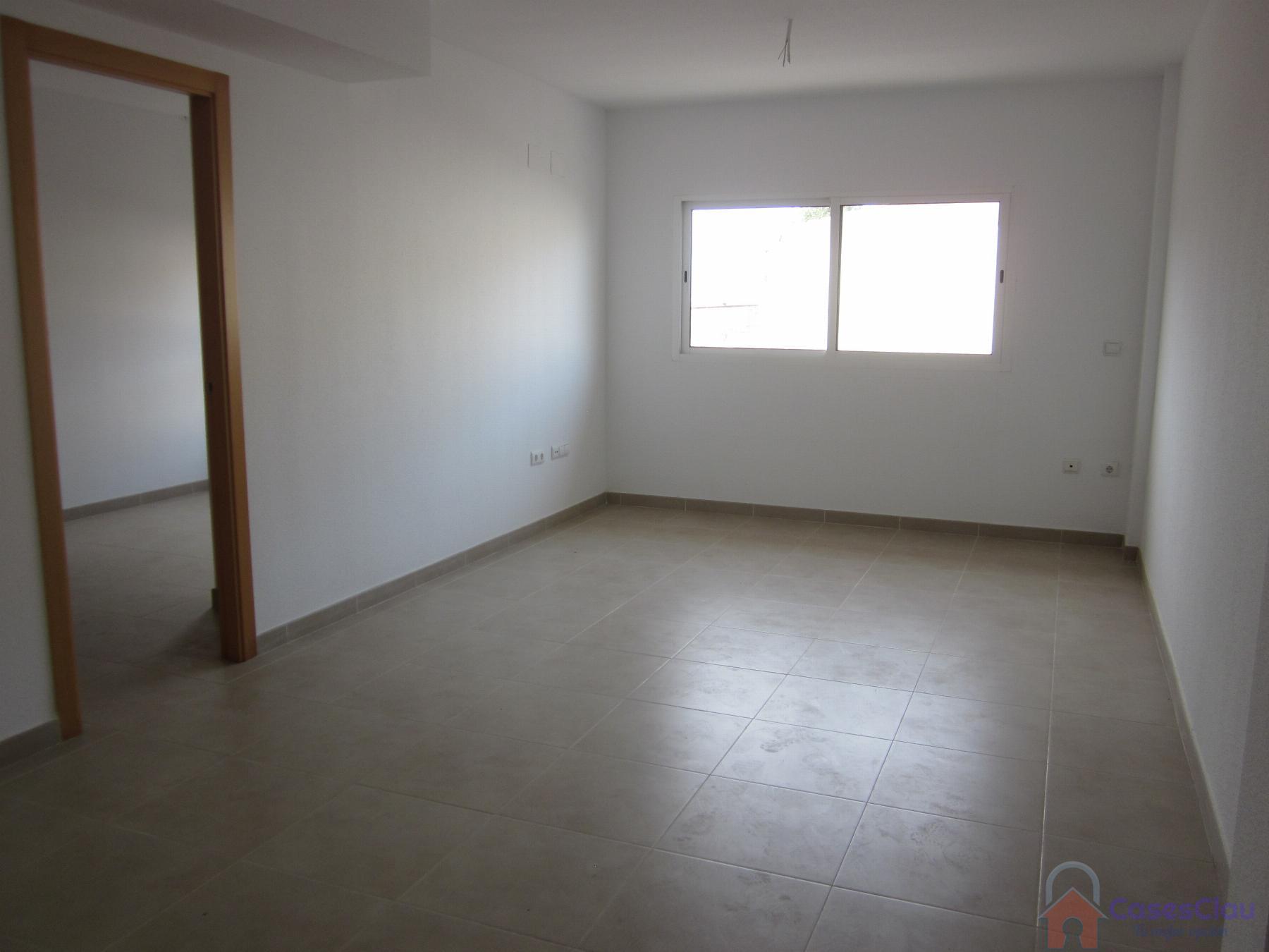 For sale of flat in Cabanes