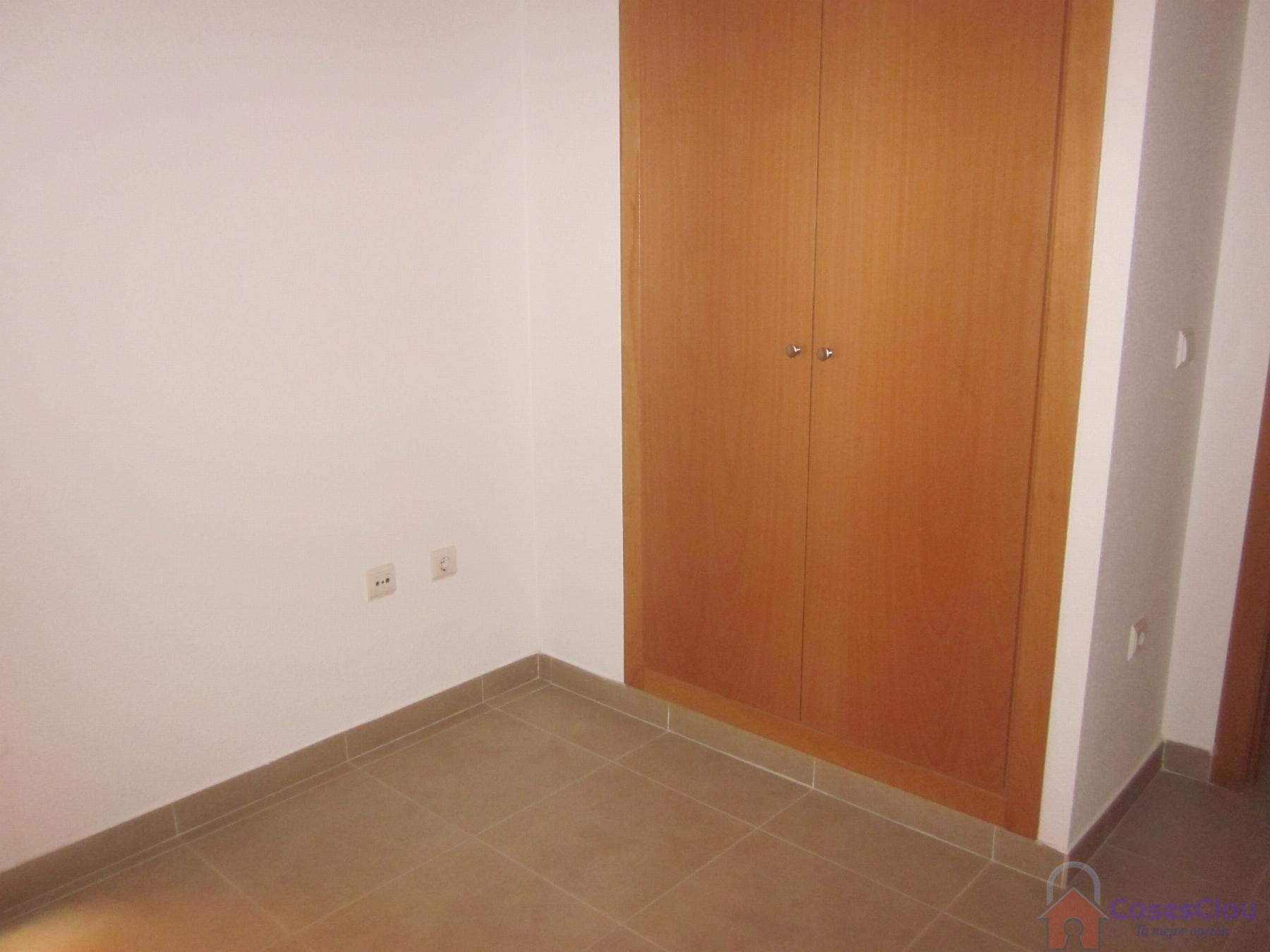 For sale of flat in Cabanes