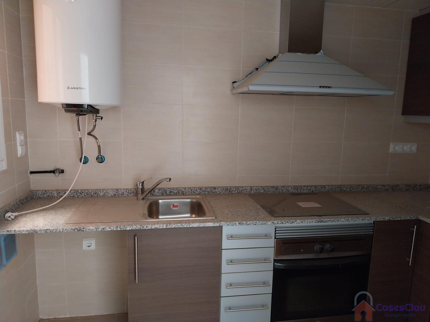 For sale of flat in Cabanes