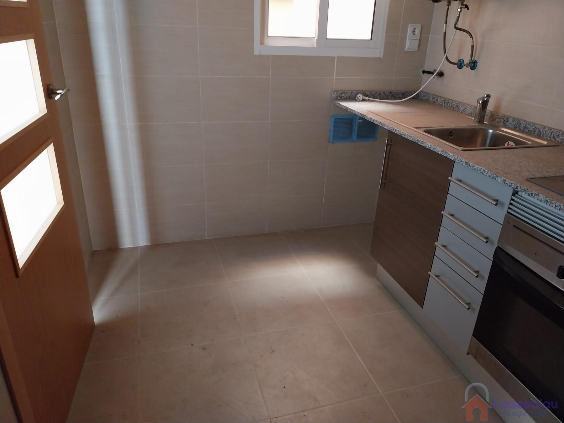 For sale of flat in Cabanes