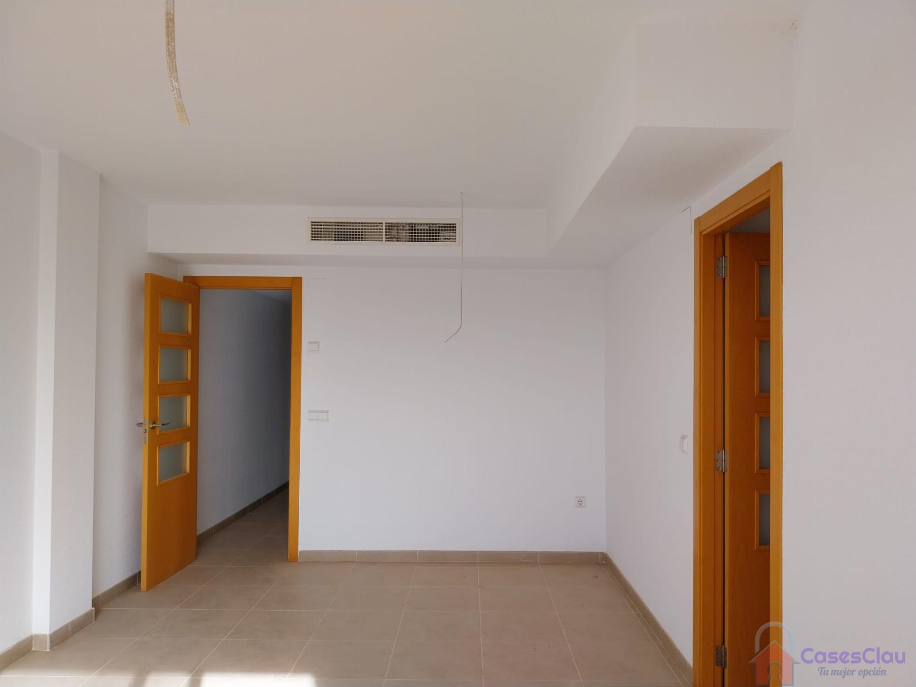 For sale of flat in Cabanes