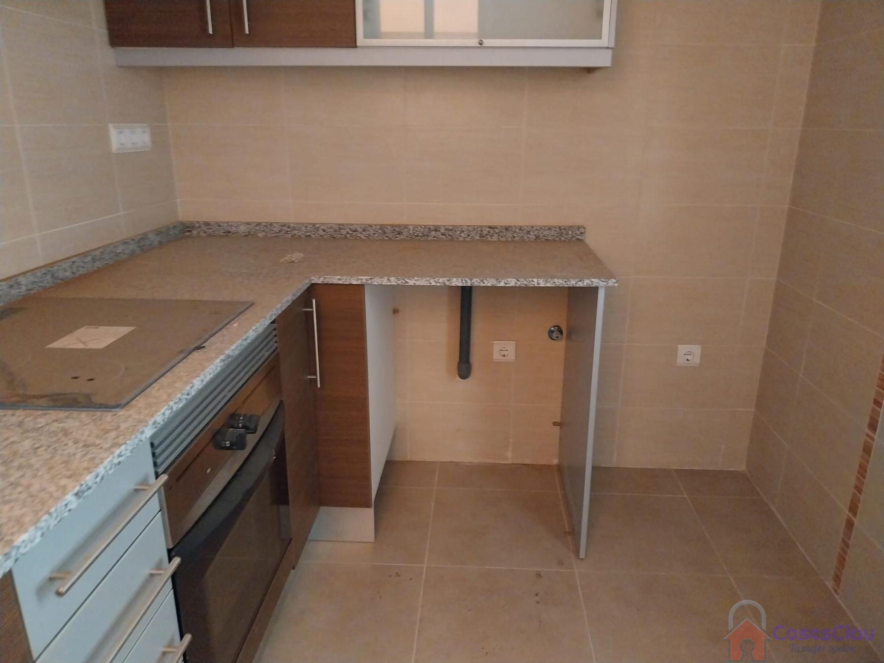 For sale of flat in Cabanes