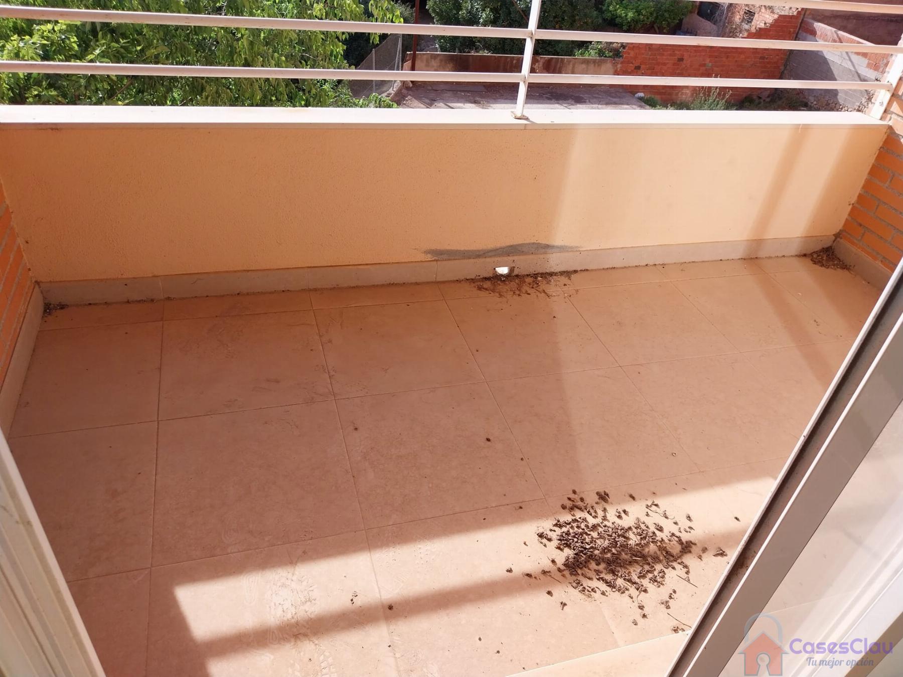 For sale of flat in Cabanes