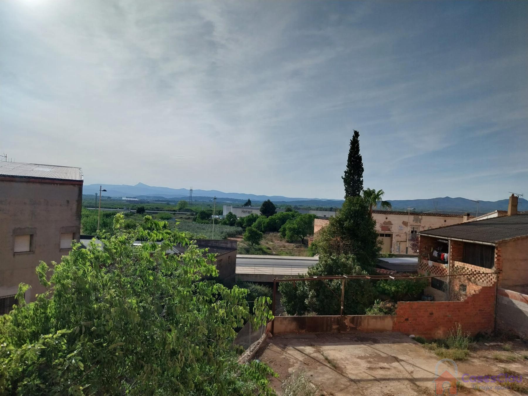 For sale of flat in Cabanes