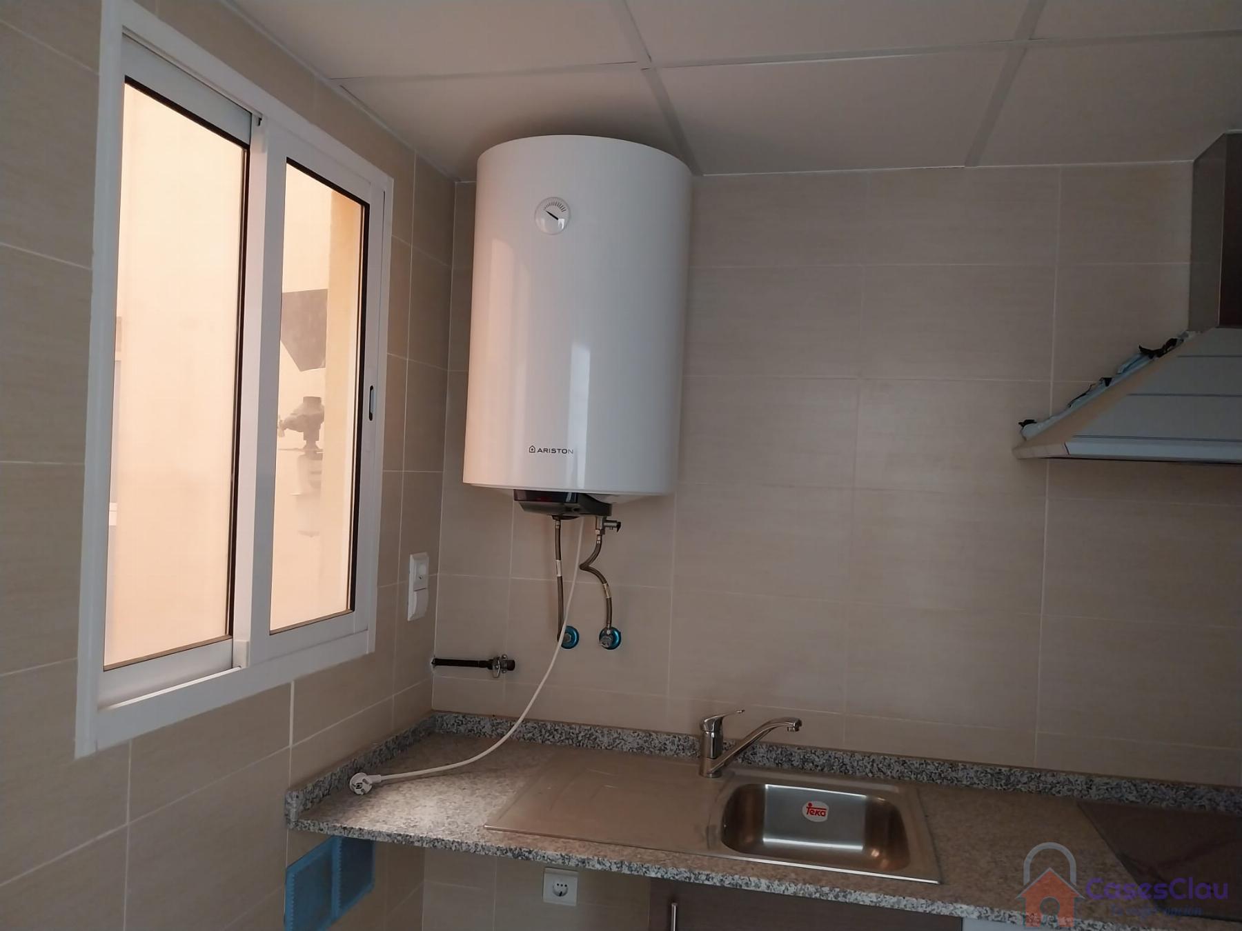 For sale of flat in Cabanes