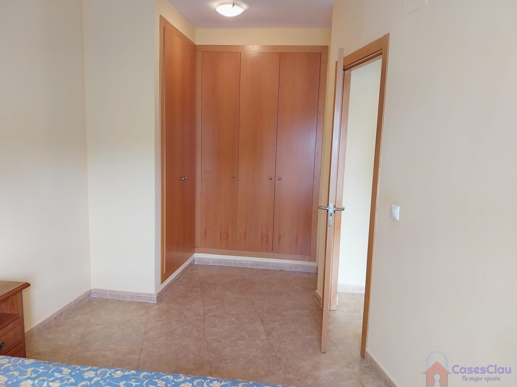 For sale of flat in Cabanes