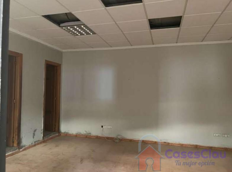 For sale of industrial plant/warehouse in Onda