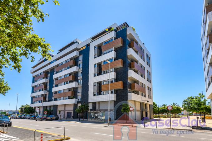 For sale of garage in Castellón