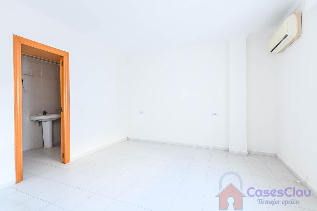 For sale of flat in Oropesa del Mar