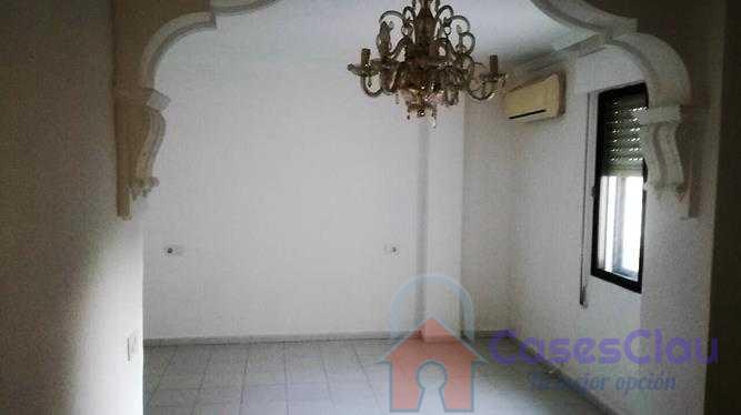 For sale of flat in Oropesa del Mar