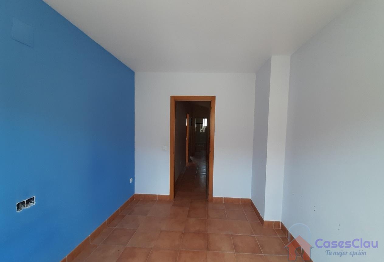 For sale of chalet in Almazora